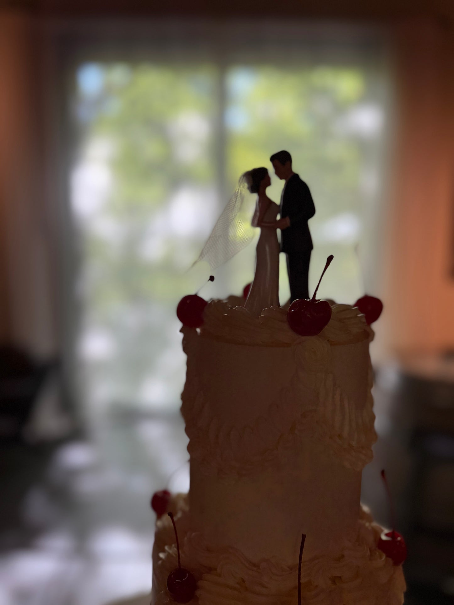 Vintage piping wedding cake