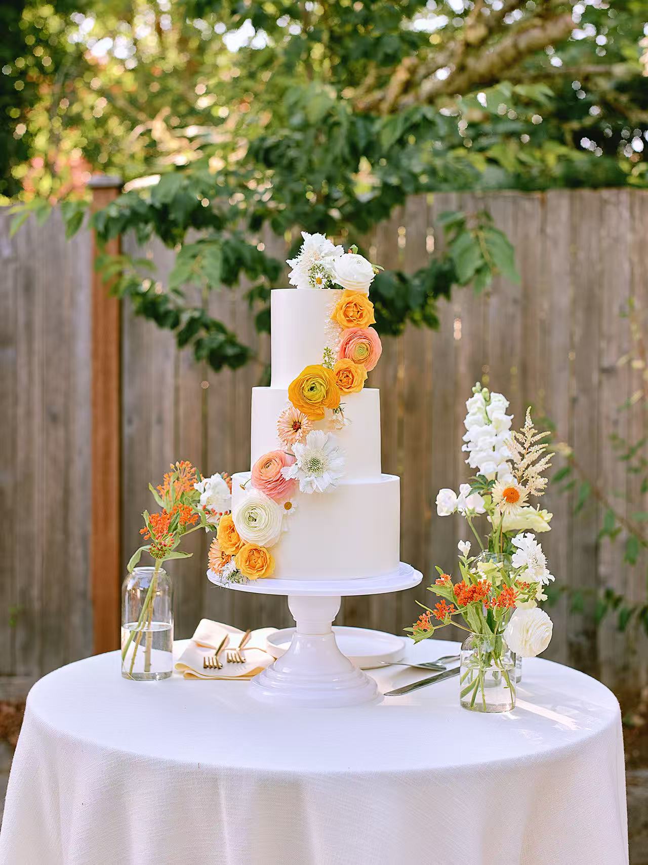 Floral wedding cake