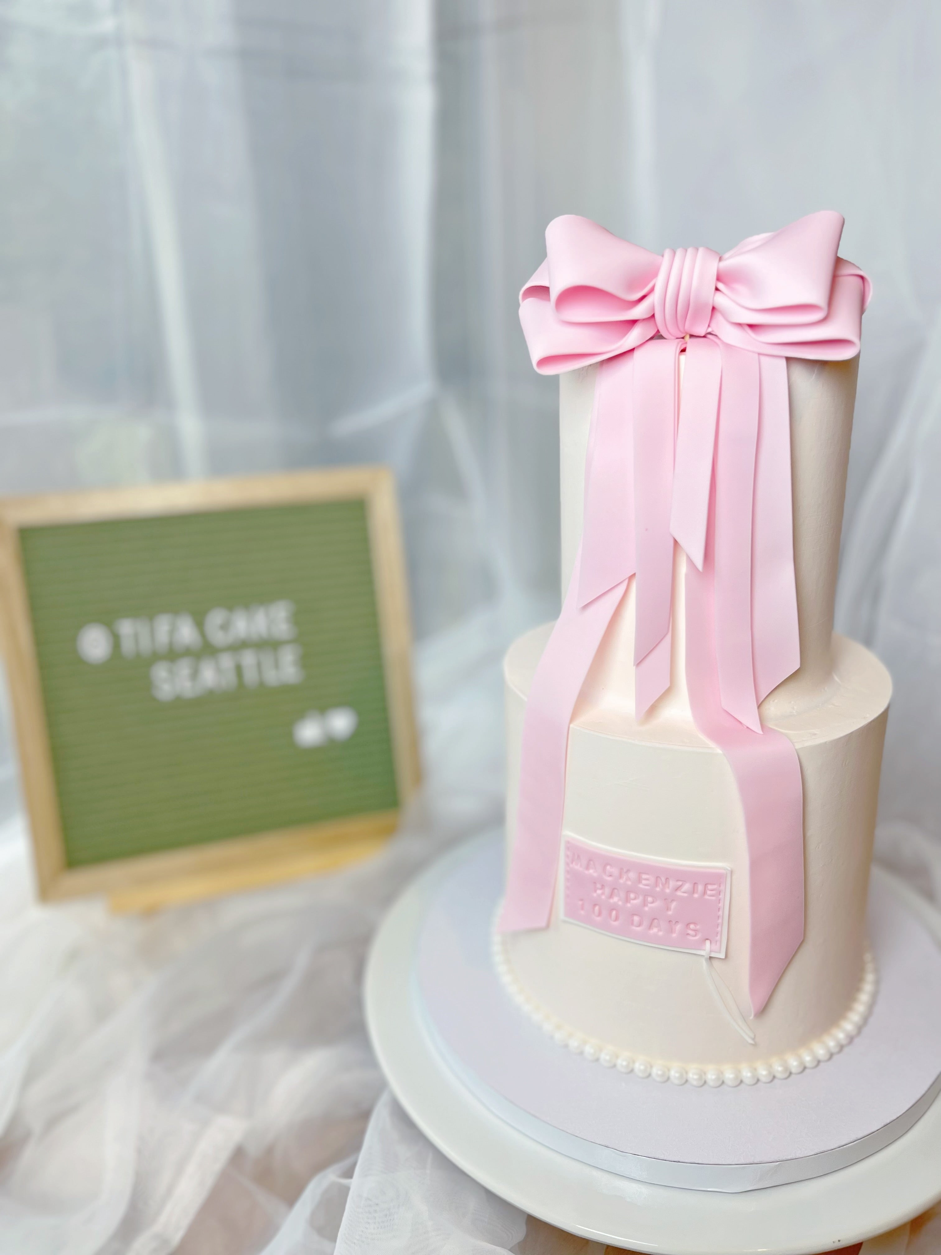 Modern Bow Cake