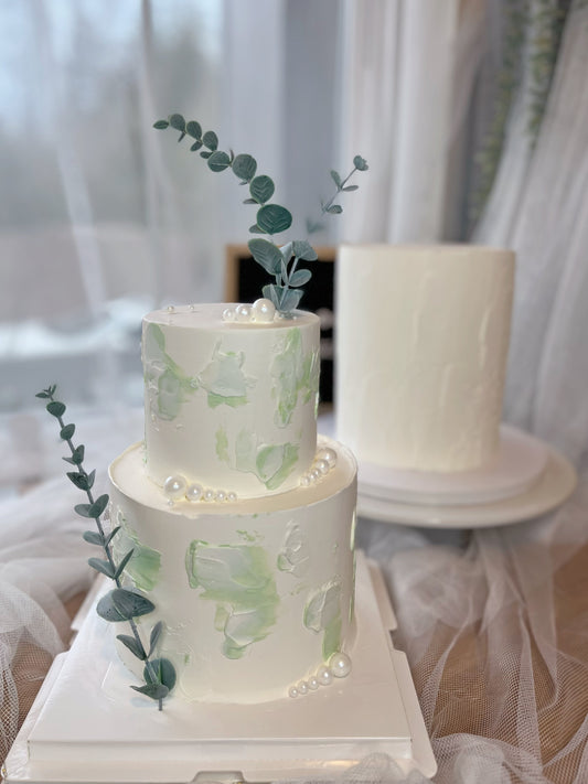 Simple wedding cake