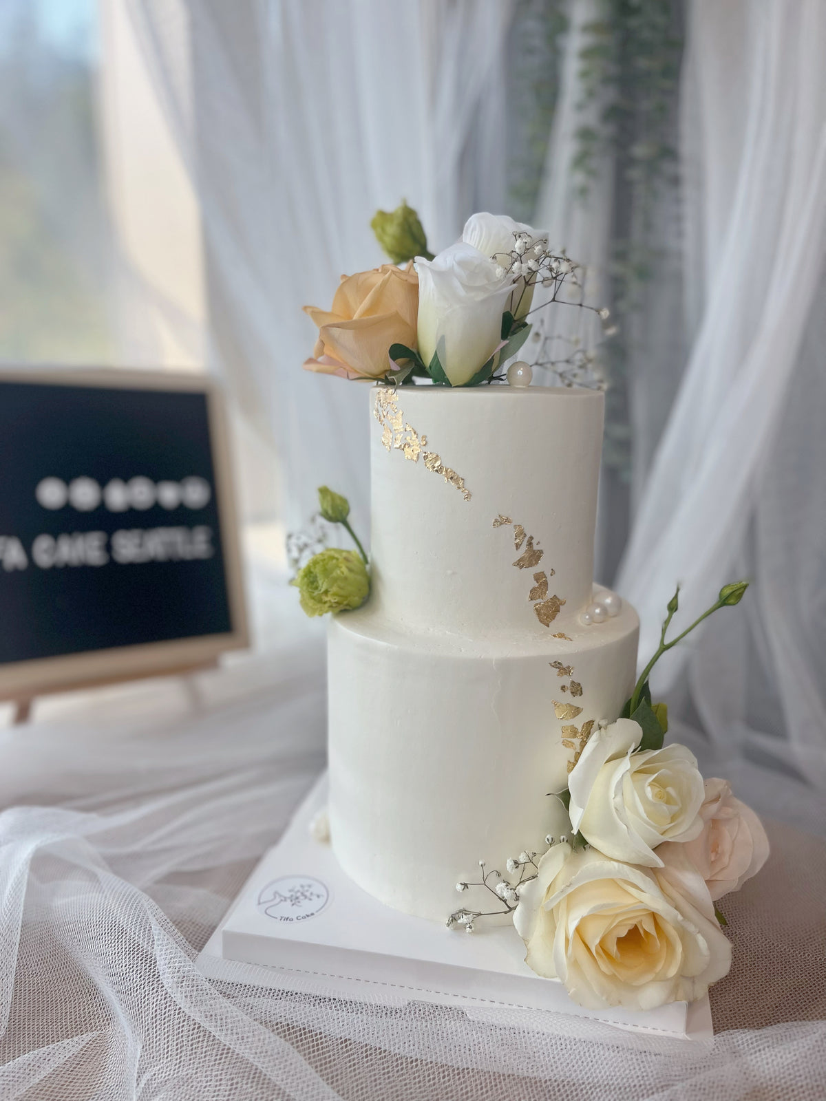 Floral tier cake – Tifa Cake Seattle