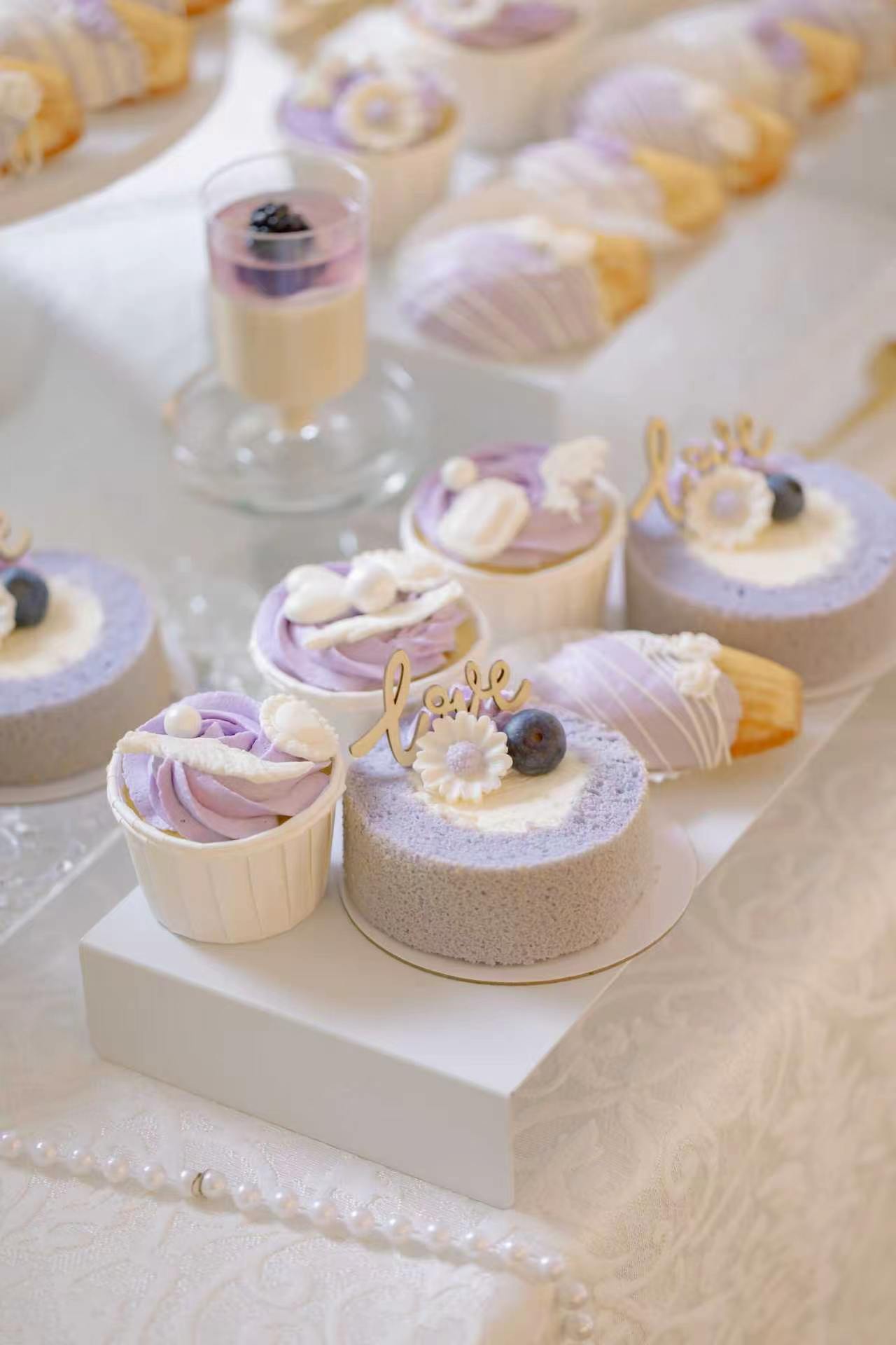 Purple sugar flower wedding