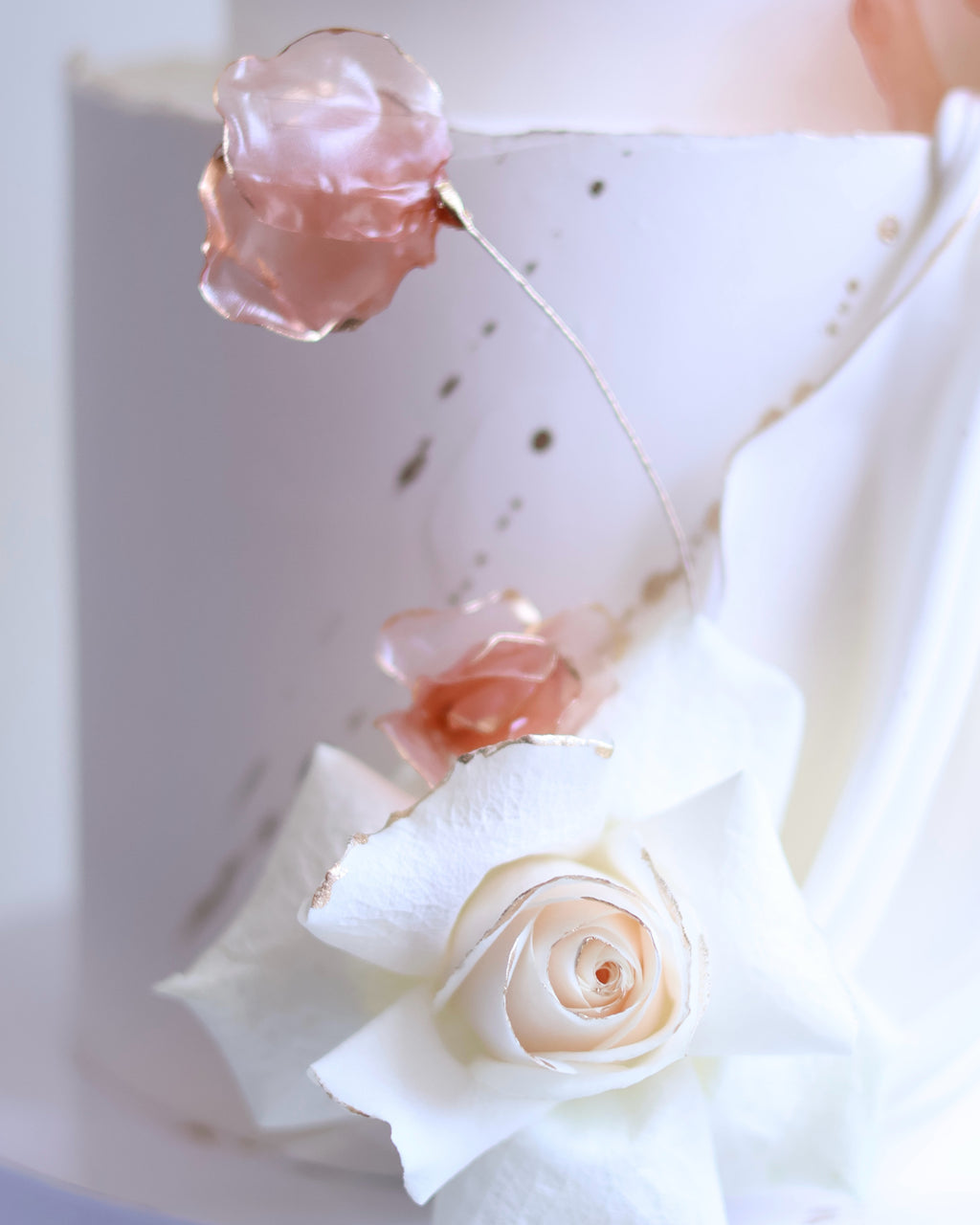 Champagne gold wedding cake