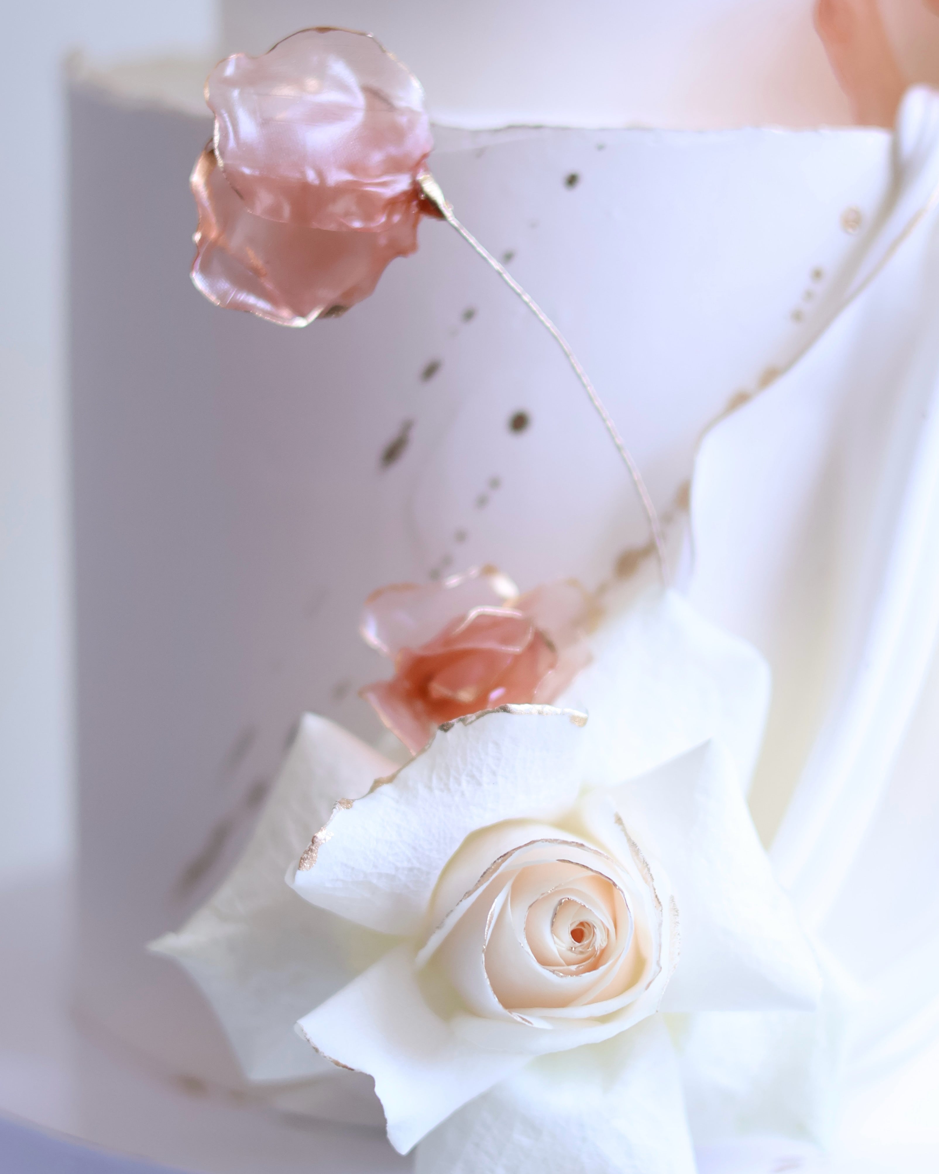 Champagne gold wedding cake