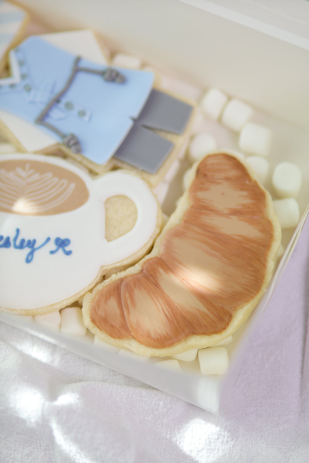 Cafe themed dohl cake and desserts