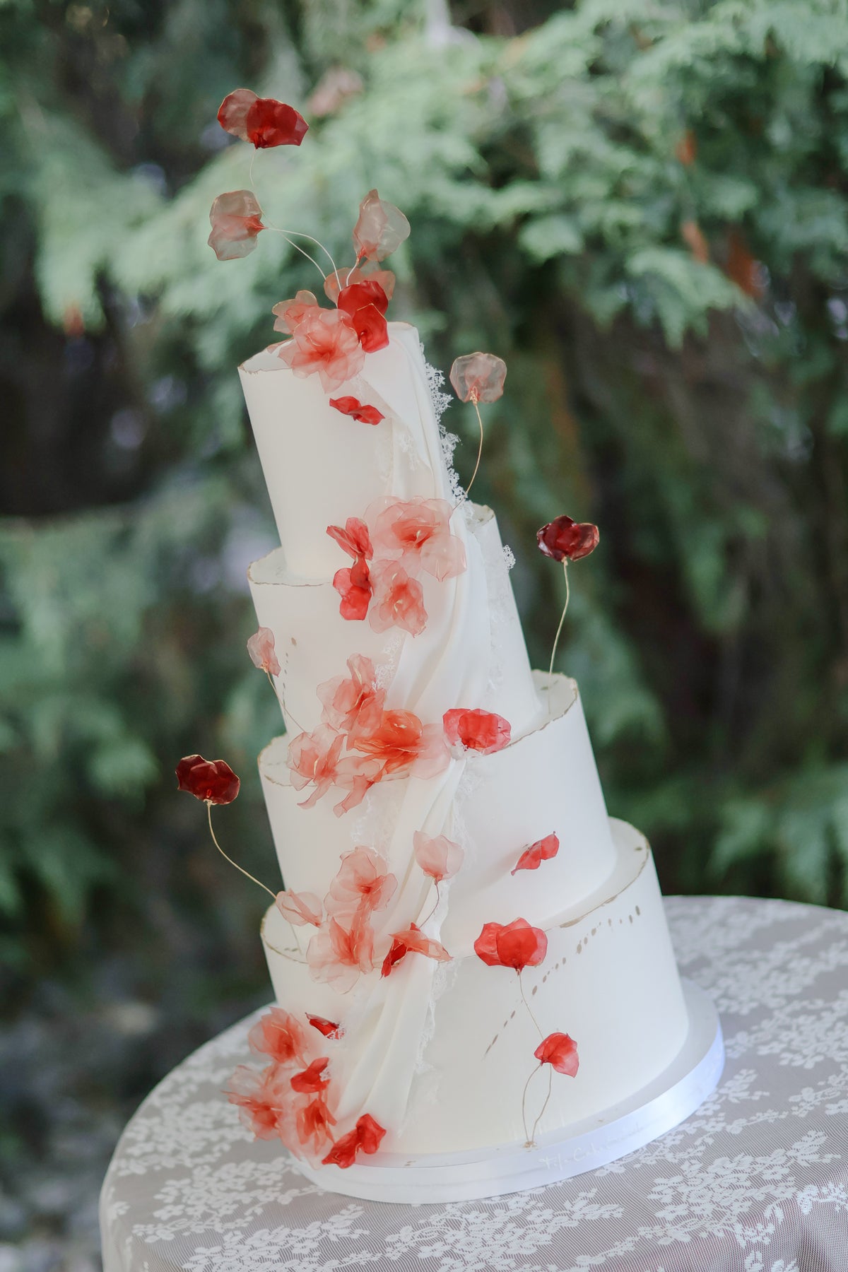 4 tiers wedding | rice paper flowers