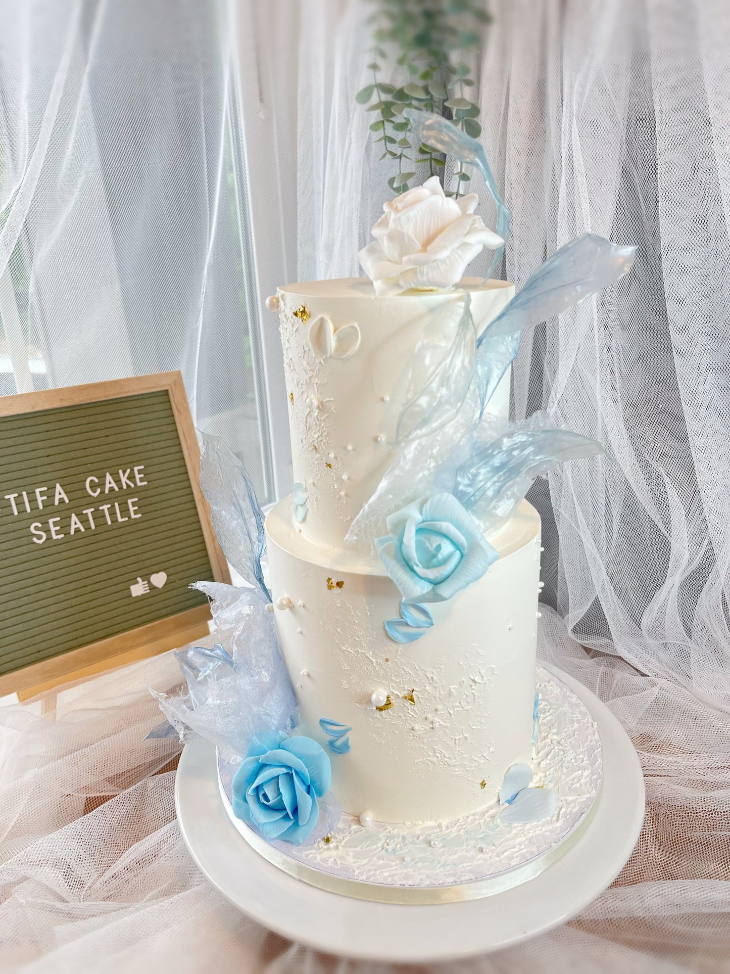 Blue wedding cake