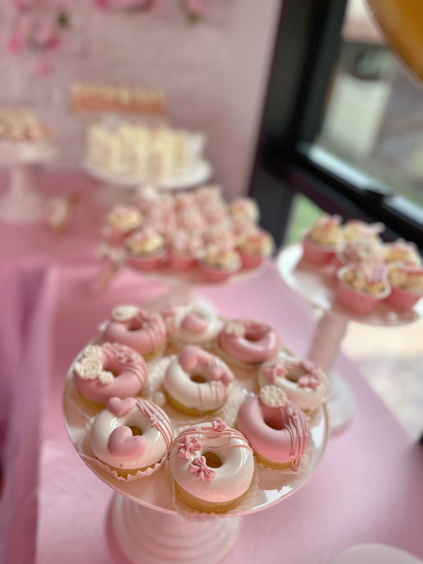 Donut cake