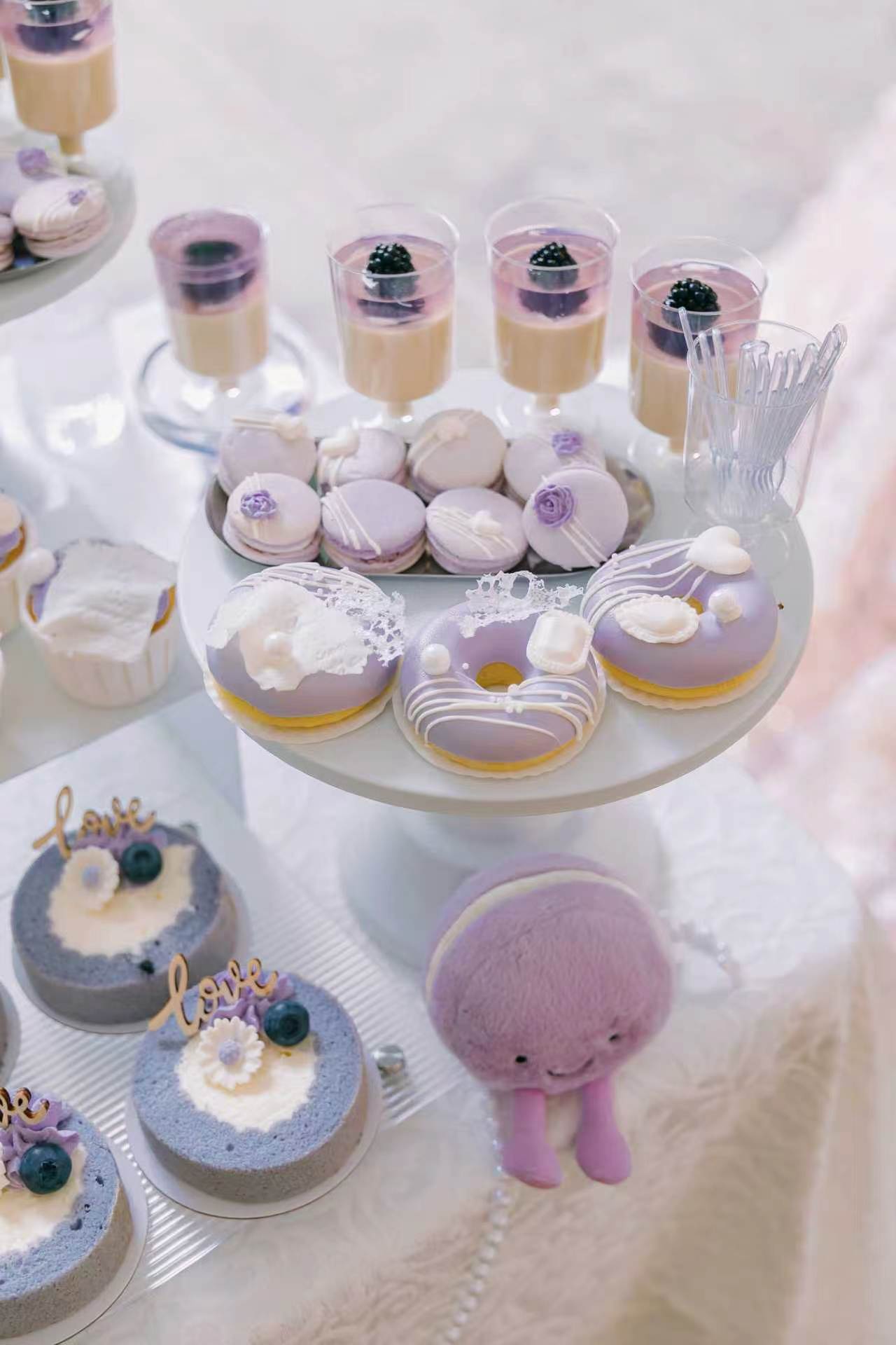 Purple sugar flower wedding