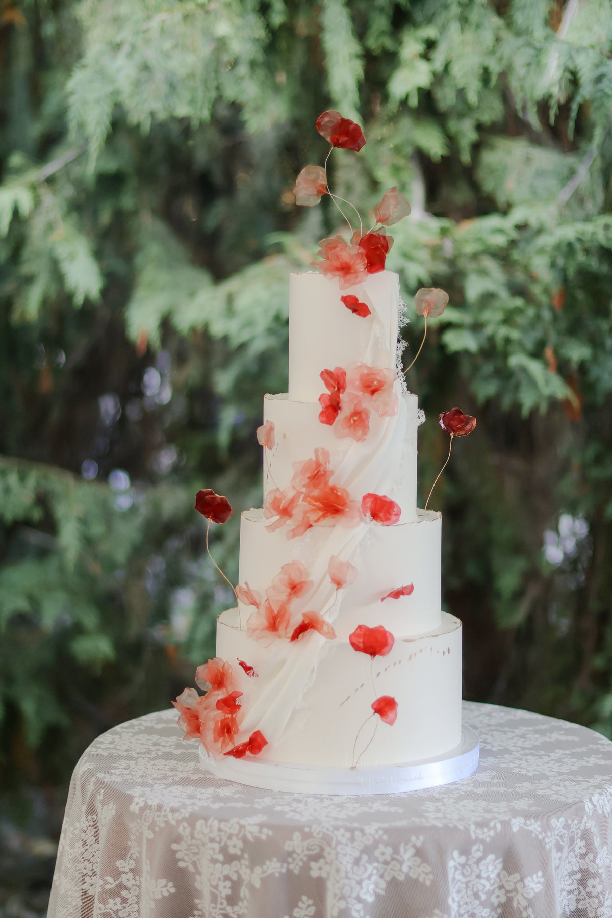 4 tiers wedding | rice paper flowers