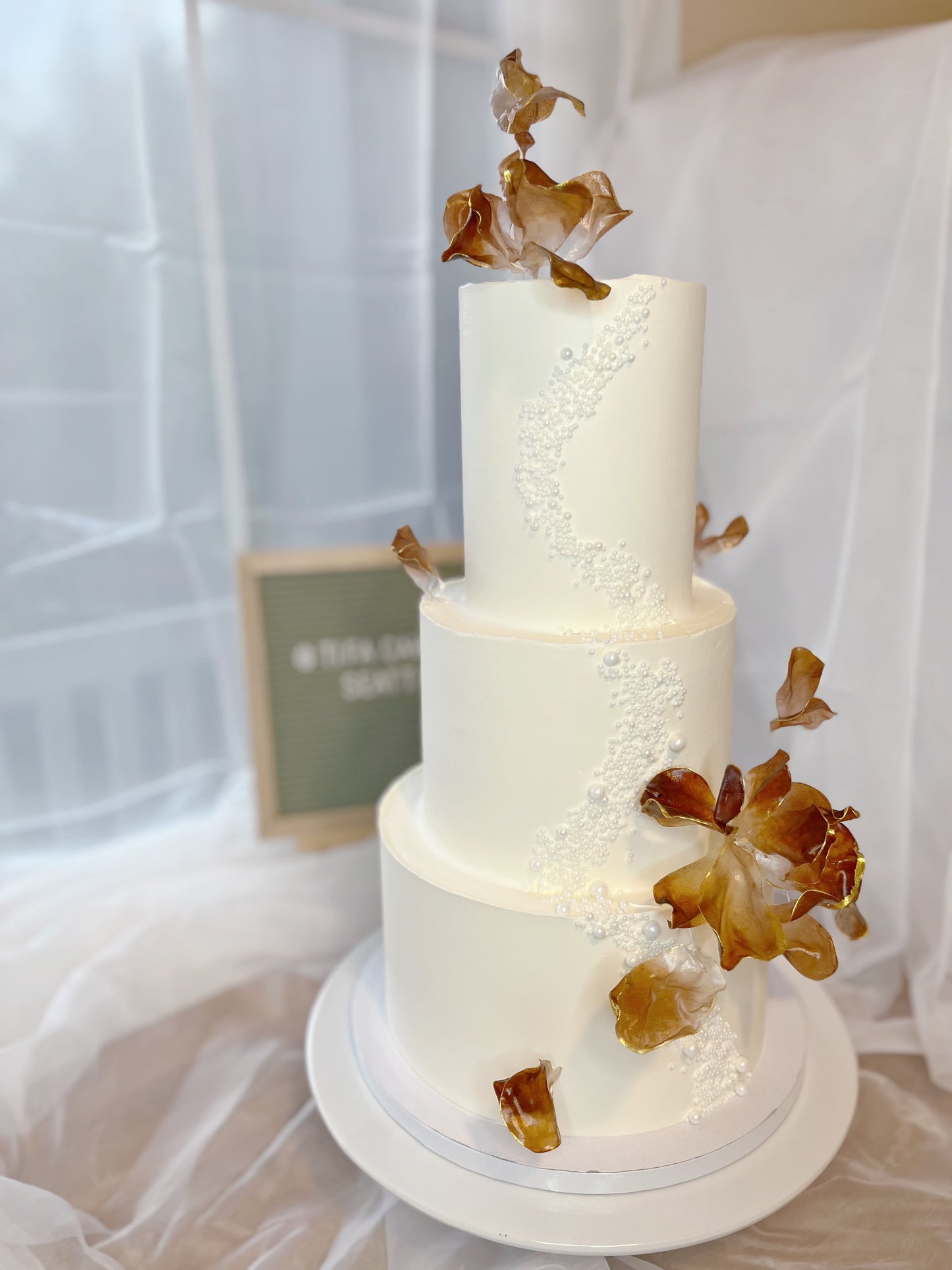 Rice paper Modern wedding cake