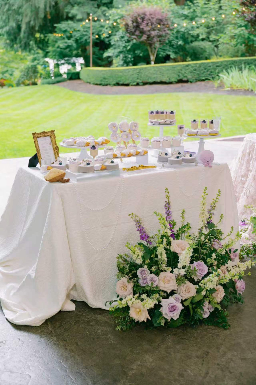 Purple sugar flower wedding