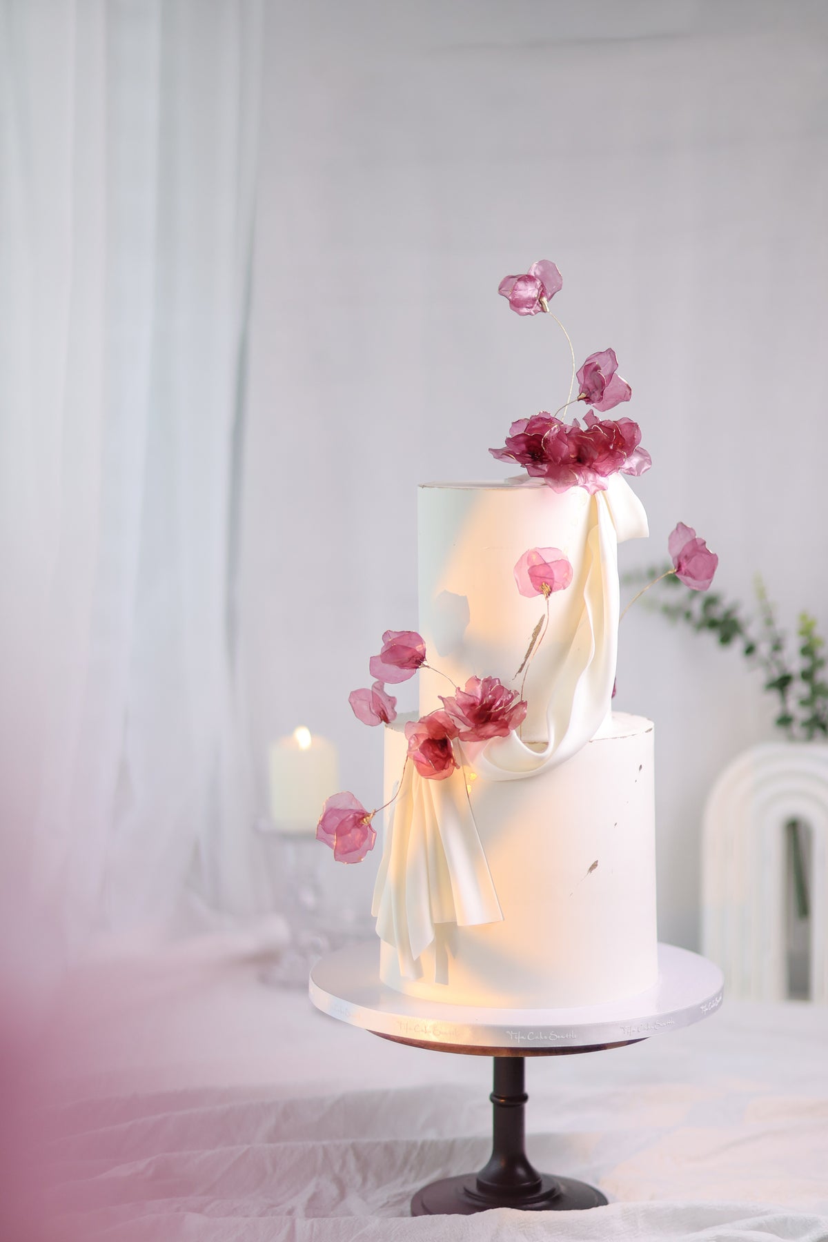 rice paper flowers tall two tiers cake