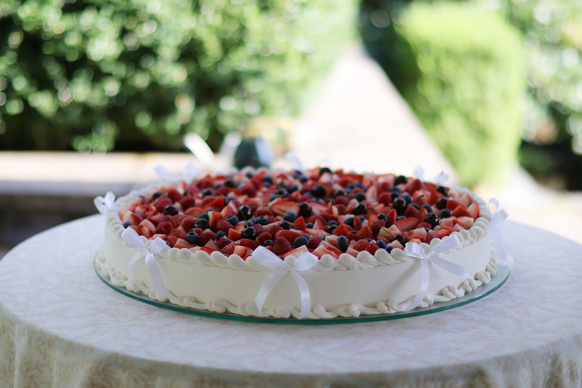 Table cake