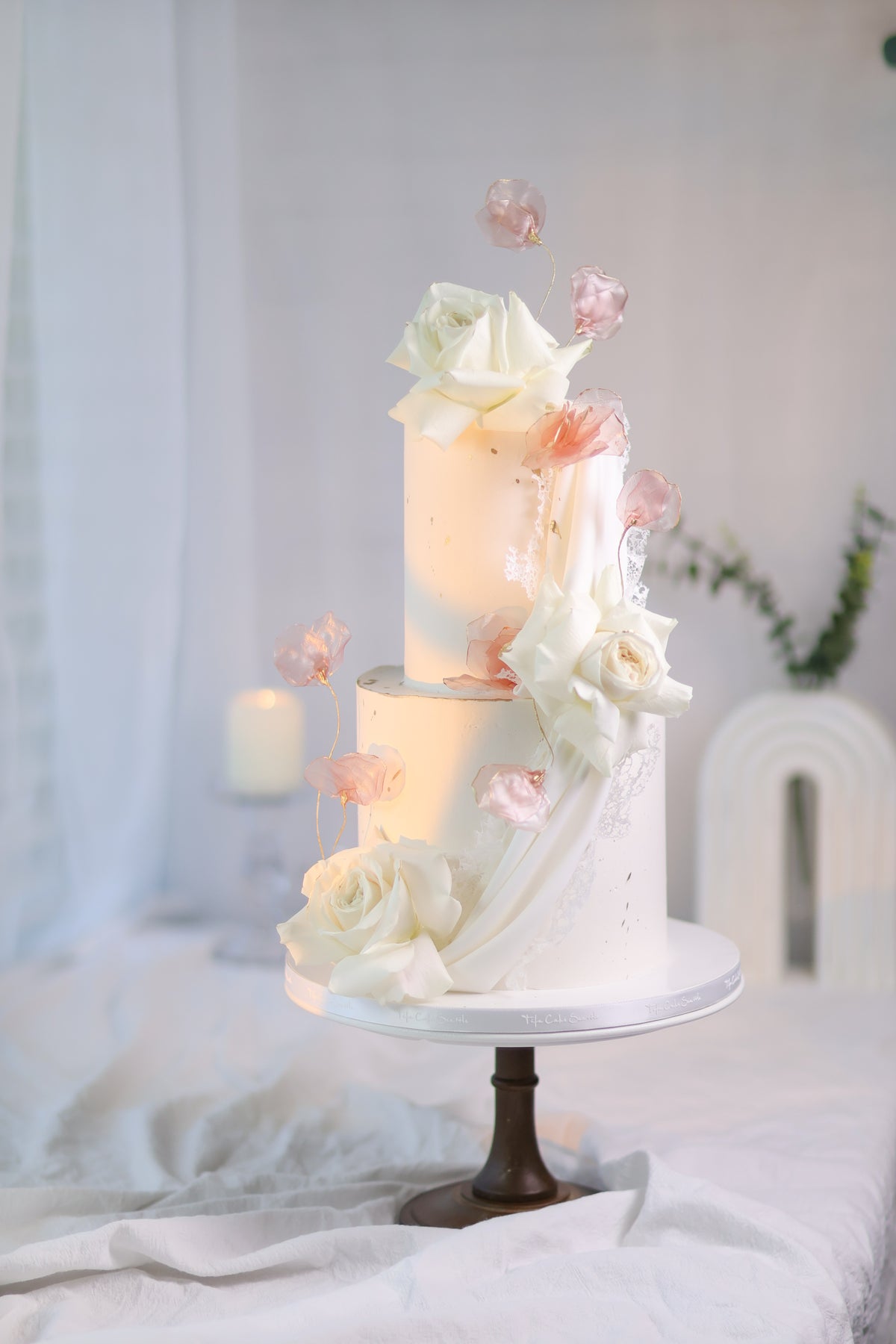 rice paper flowers tall two tiers cake