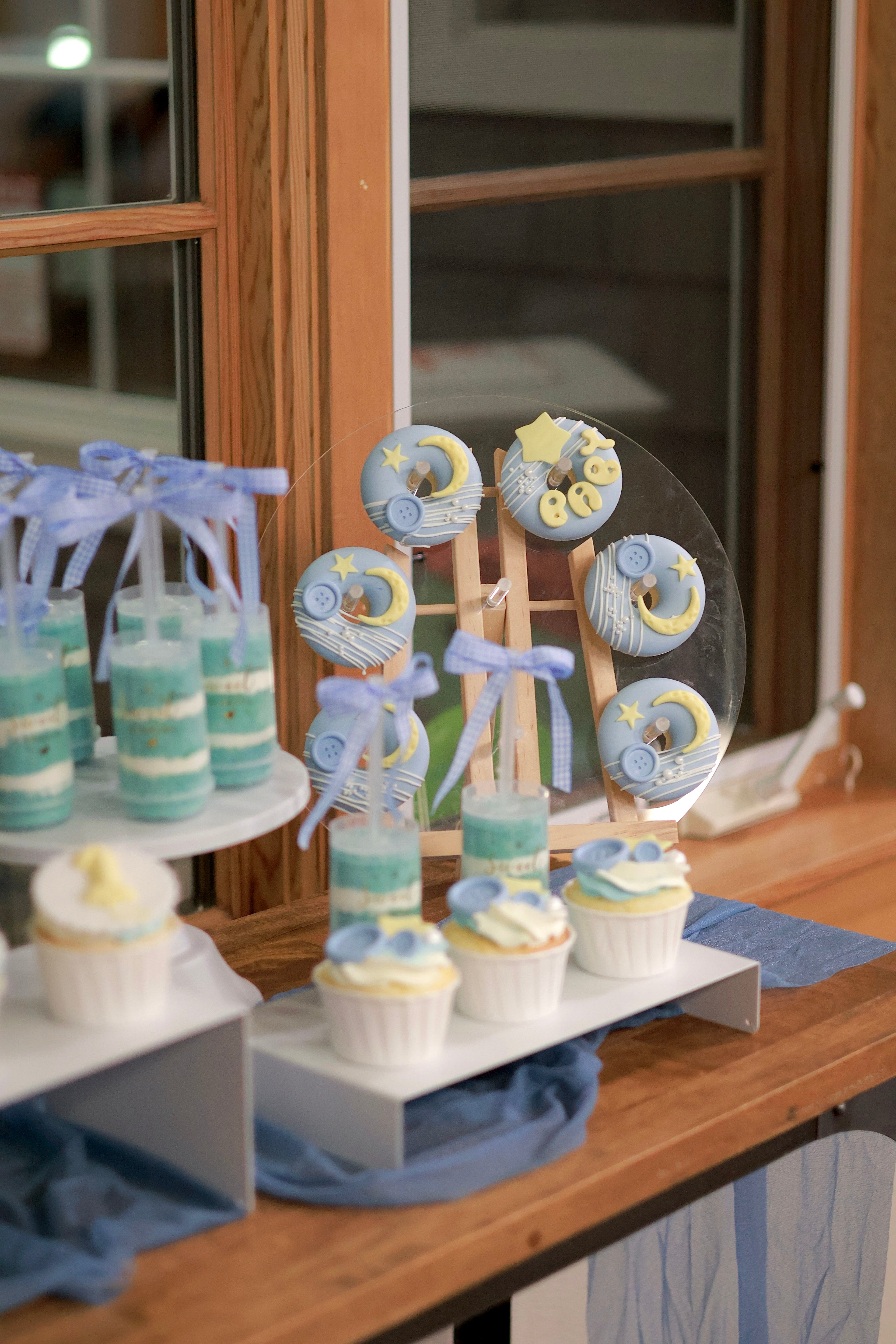 Blue and yellow baby party