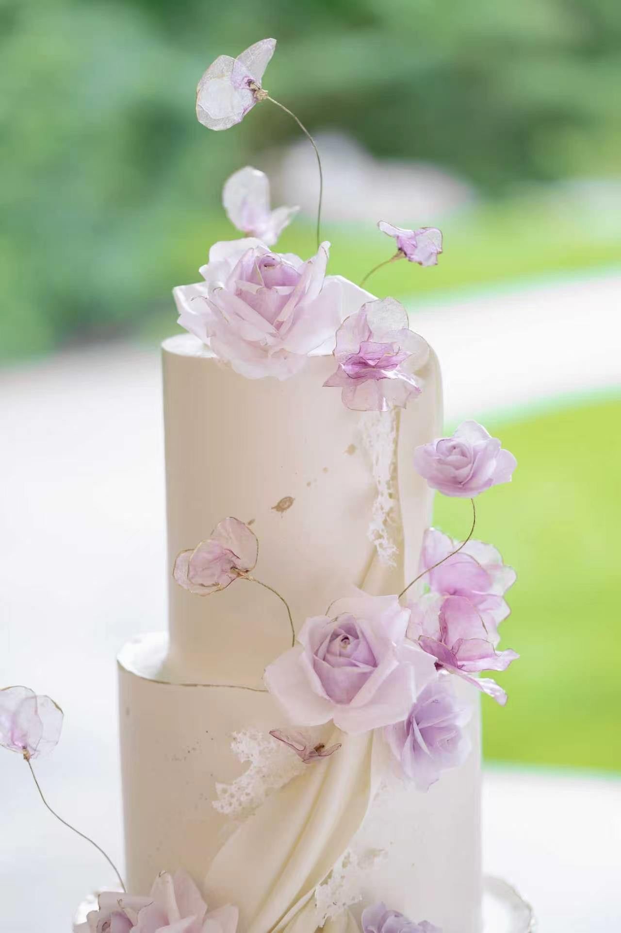 Purple sugar flower wedding