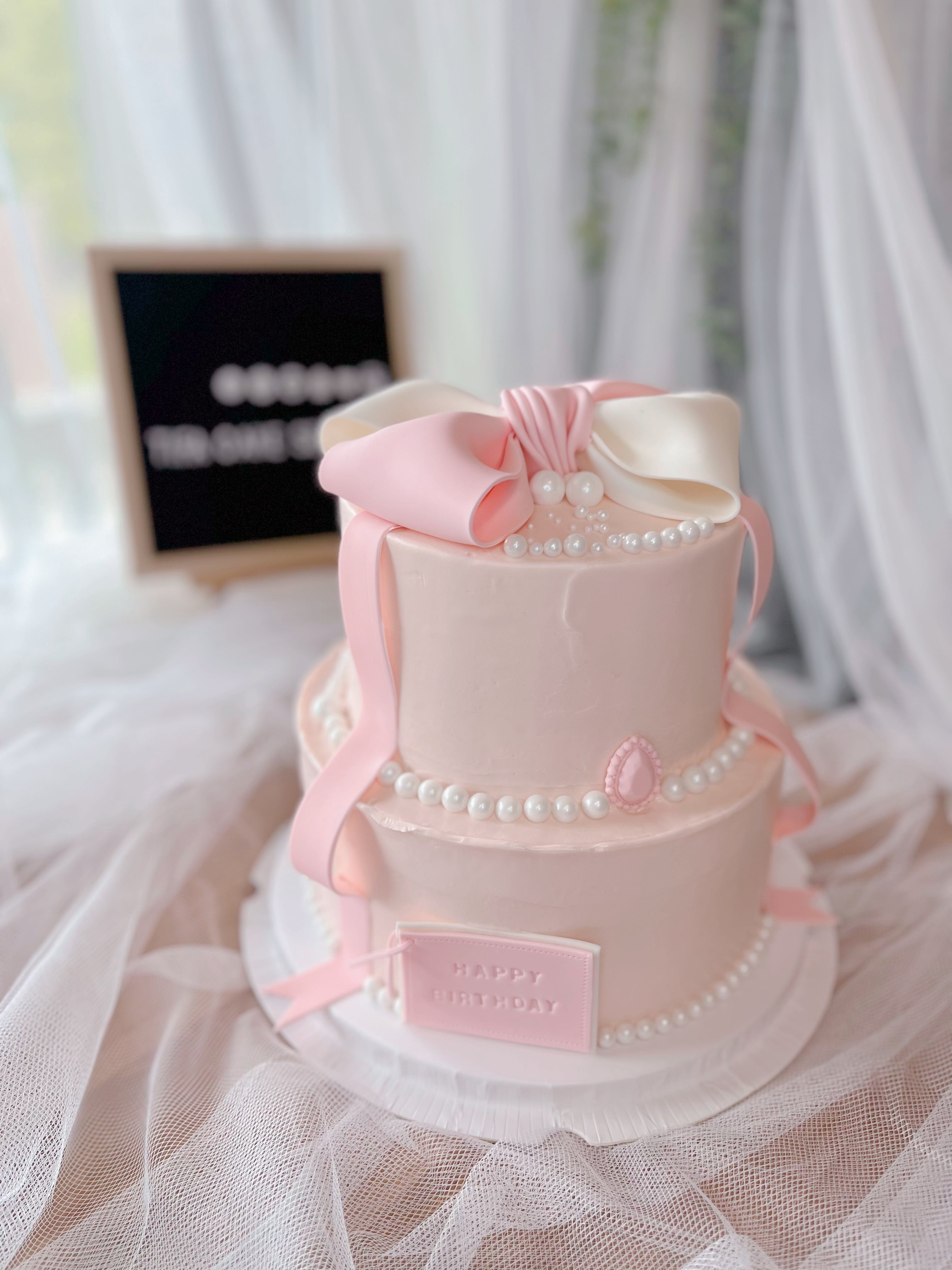 customized cakes