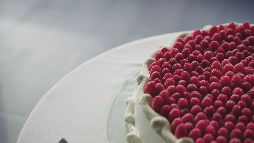 Table cake