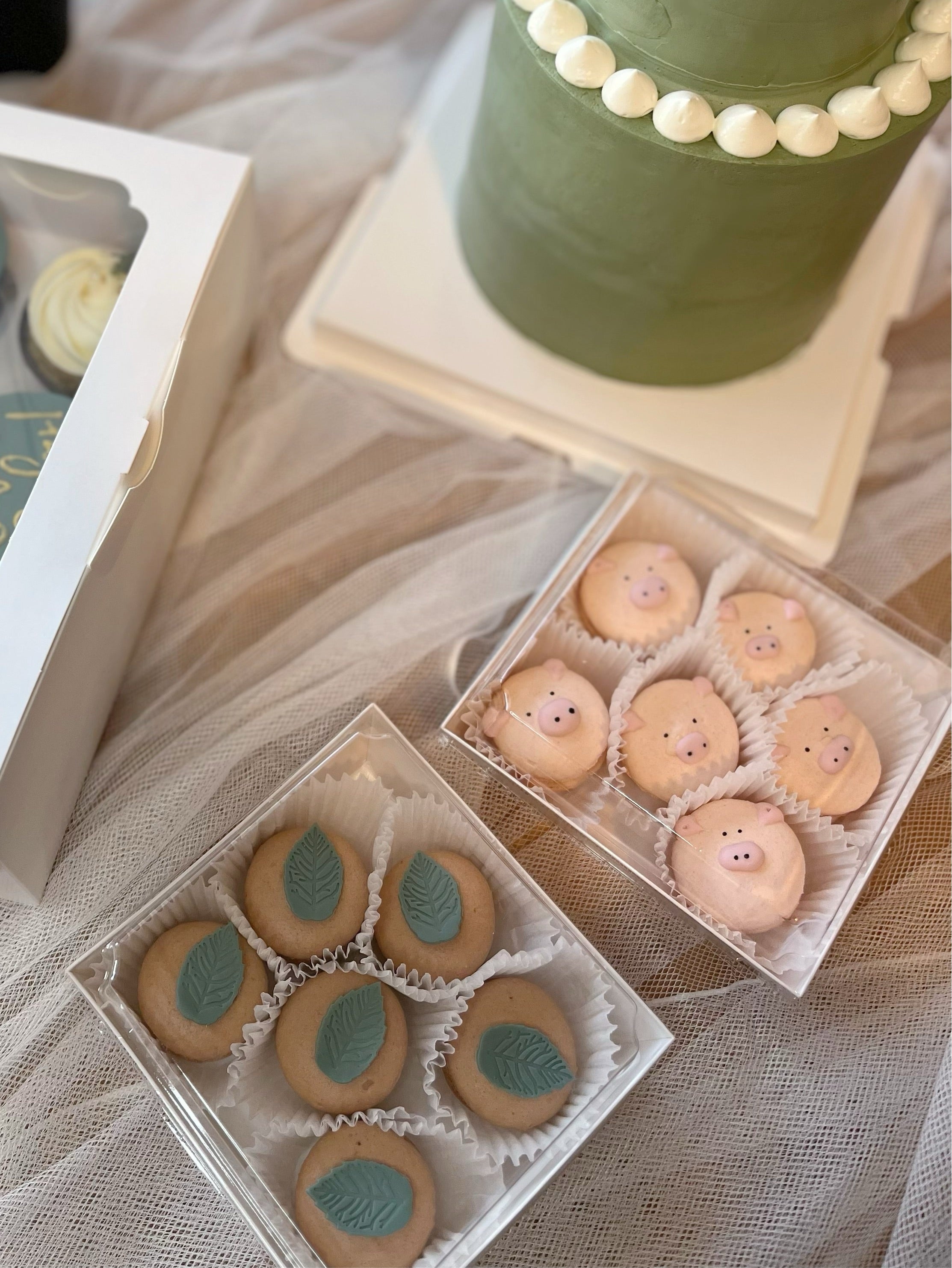Macarons (currently not available)