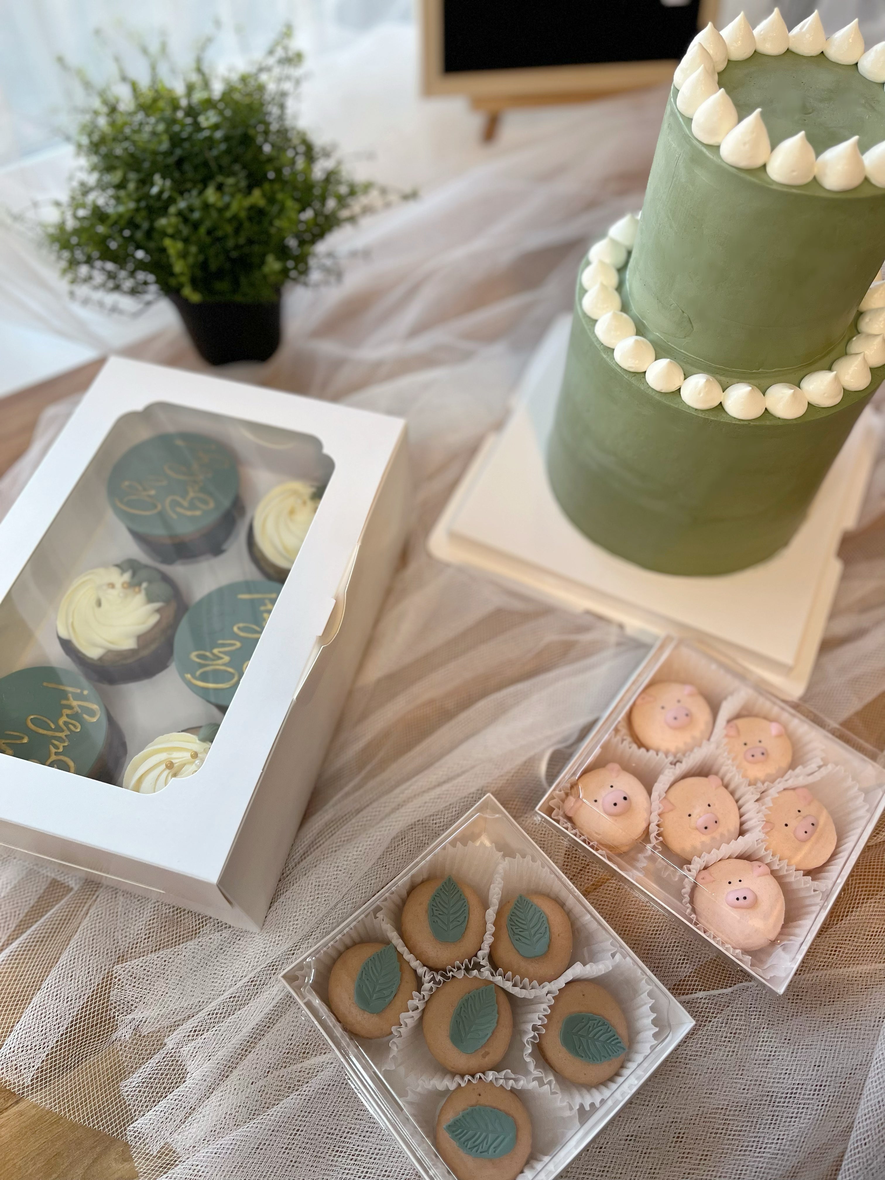 customized cakes