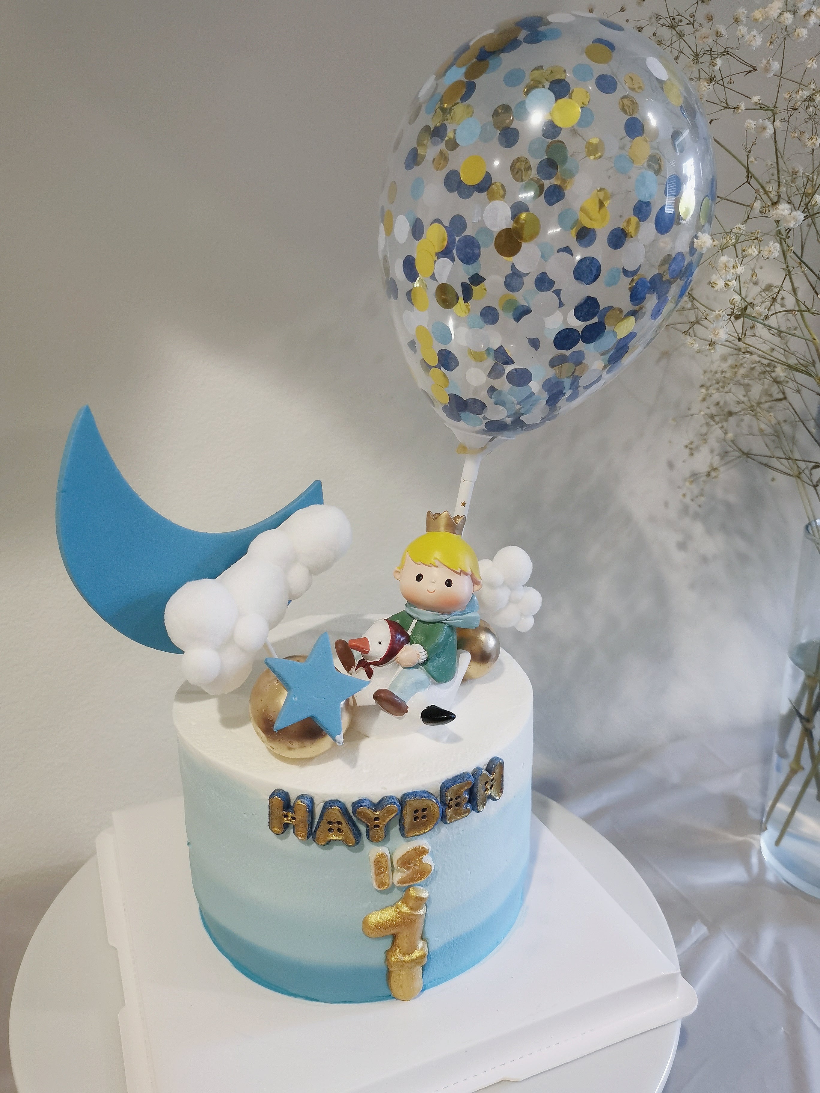 customized cakes